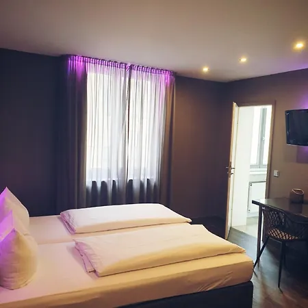 Otel Am Augustinerplatz