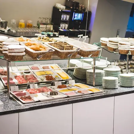 Am Augustinerplatz Otel 4*