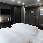 آم أوغستينربلاتز