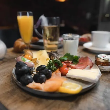 Am Augustinerplatz 4* Kolín nad Rýnem