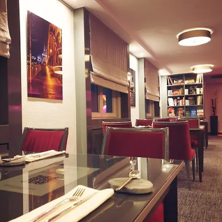 Otel Am Augustinerplatz 4*
