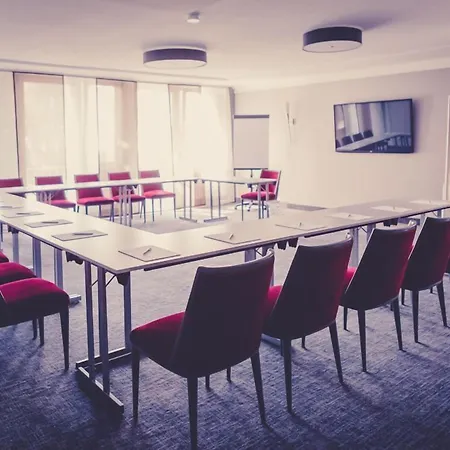 Am Augustinerplatz Отель