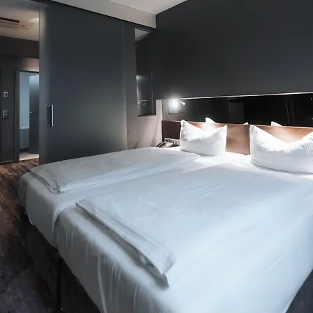 Am Augustinerplatz 4* Кёльн