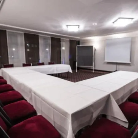 Otel Am Augustinerplatz 4*