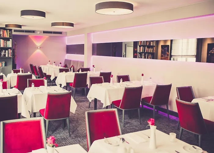 アム アウグスティナープラッツ 4*