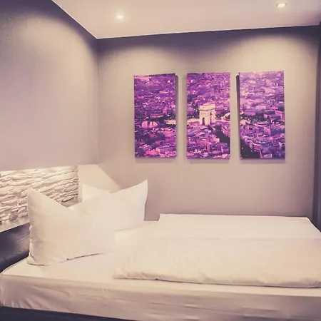 آم أوغستينربلاتز 4*