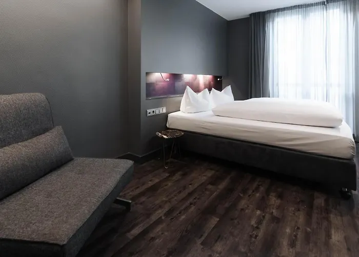 Am Augustinerplatz Hotel 4*