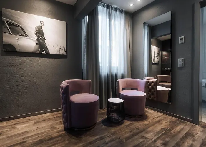 Am Augustinerplatz 호텔 4*