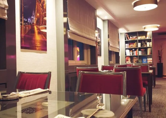 Hotell Am Augustinerplatz 4*