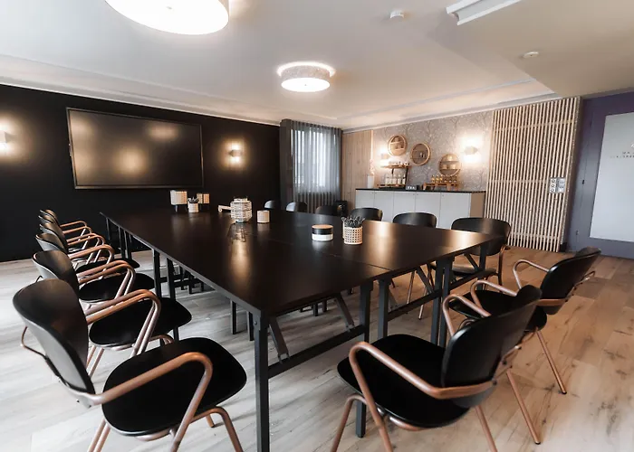 호텔 Am Augustinerplatz 4*